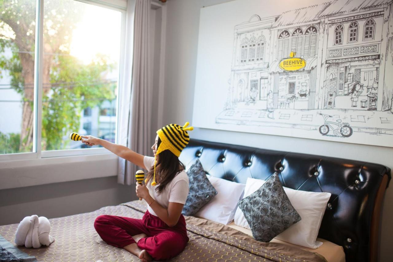Beehive Old Town Ostello Phuket